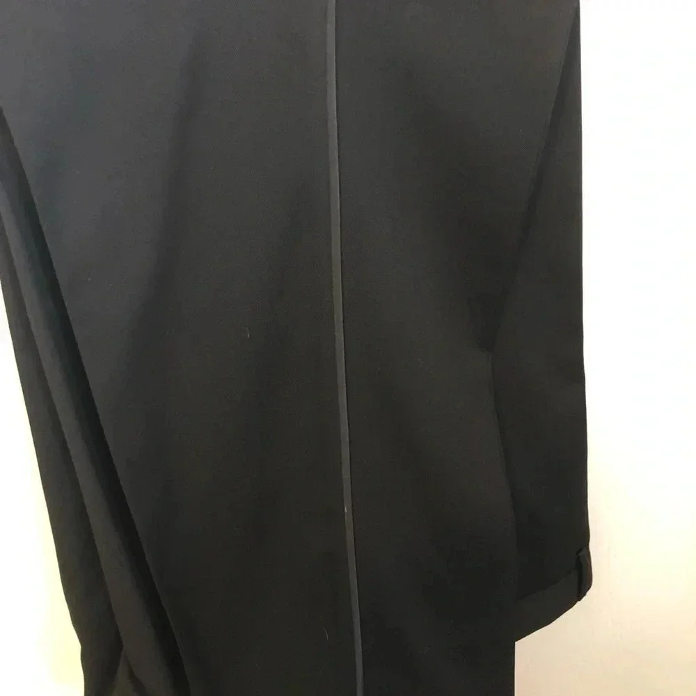 Tuxedo 🤵‍♂️ Black with burgundy lining. Stylish British M&S,